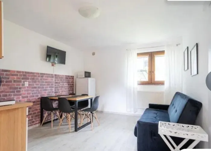 Проживание в семье Frajdaa